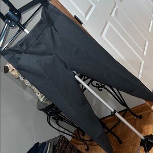 New York & Company Women's dark grey Cropped Pants